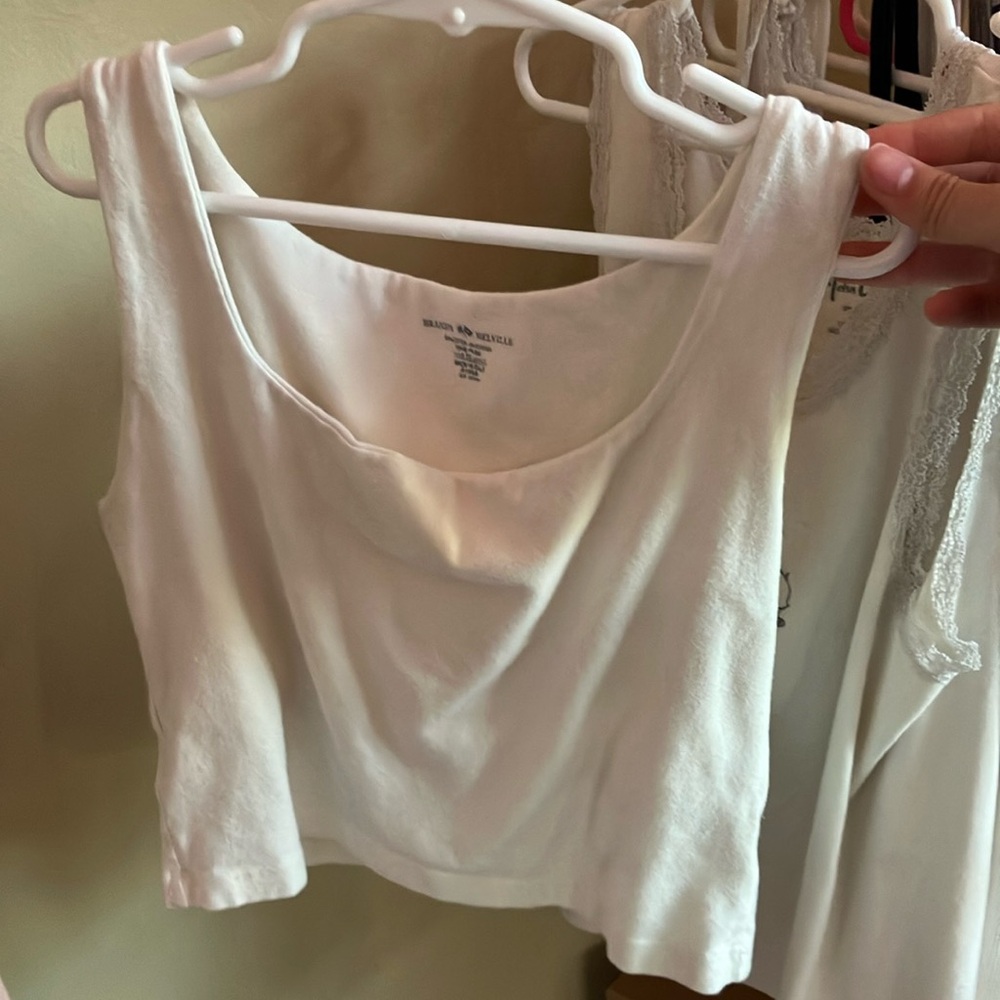 Brandy Melville cropped white tank